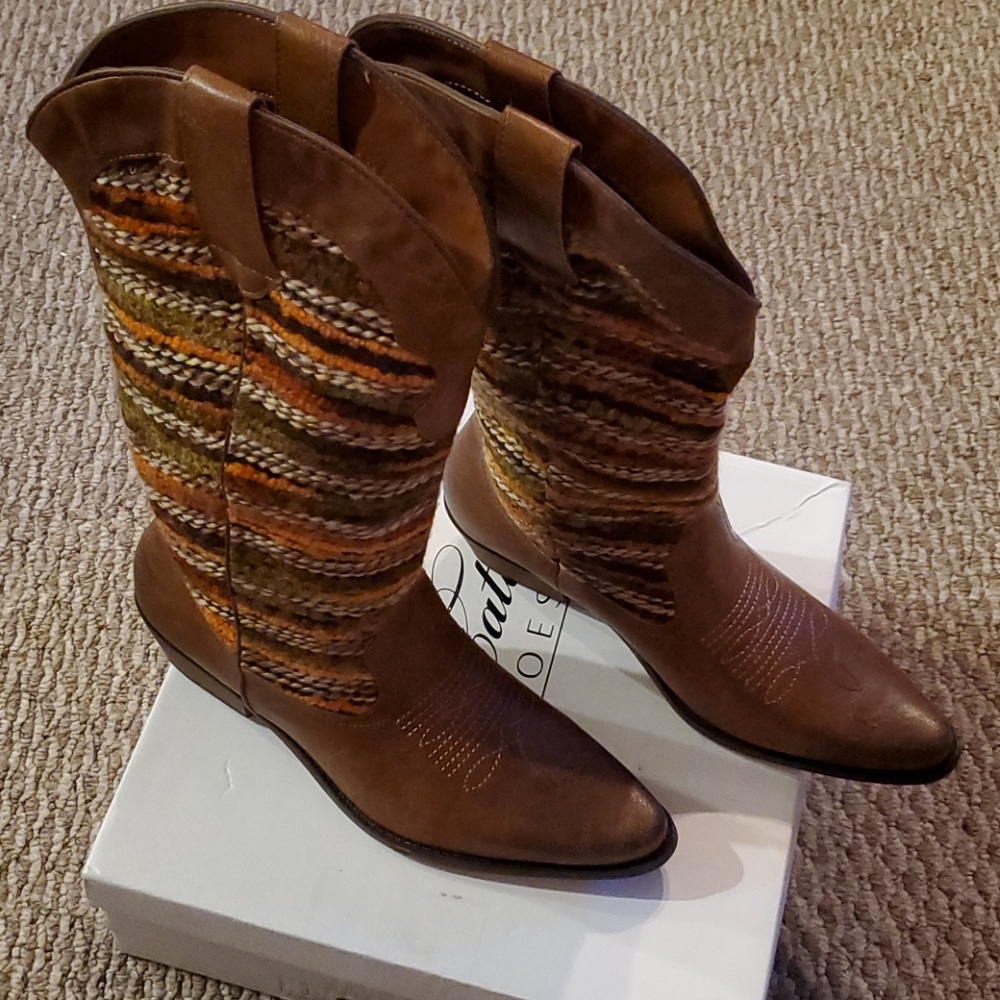 NIB MATA Cowgirl Boots 8 Tan Leather Knitted Top